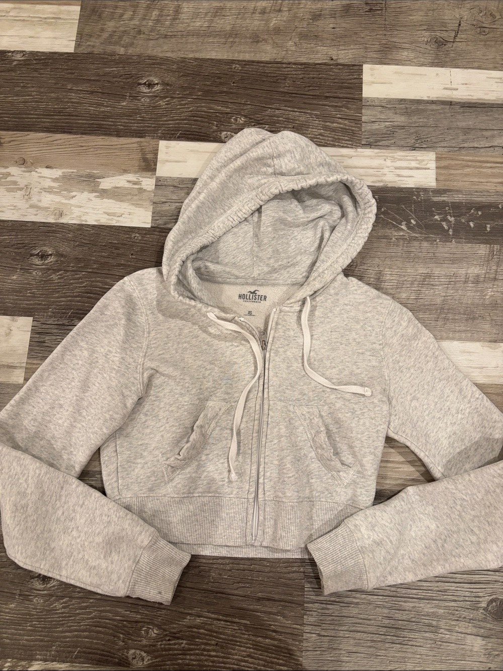 Hollister Light Gray Zip-Up Hooded Cropped Sweatshirt
